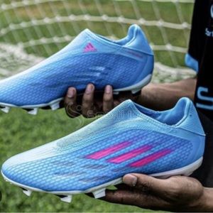 Adidas Superflow .3 cleats size men’s 9